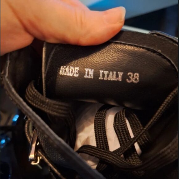 Prada boots - Picture 11 of 11